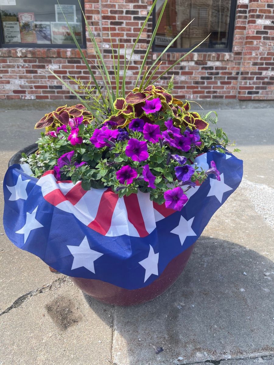 Broadway Street Planter